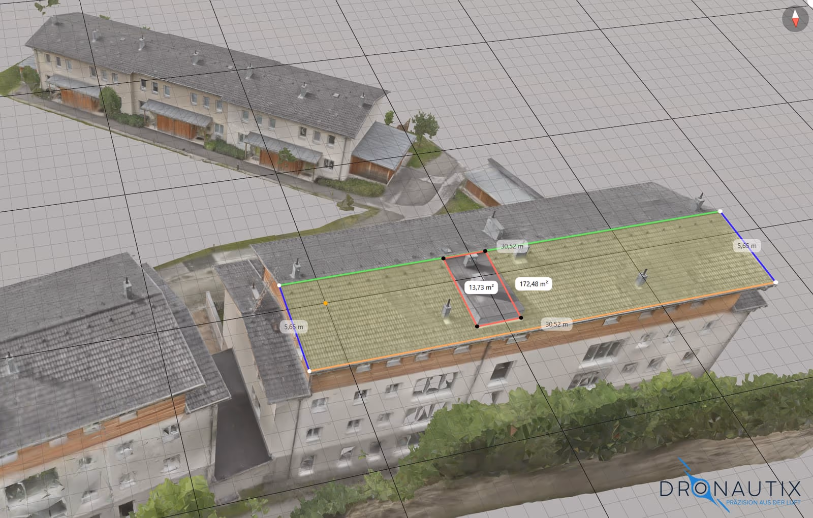 Visura 3D viewer with area measurement on a building model